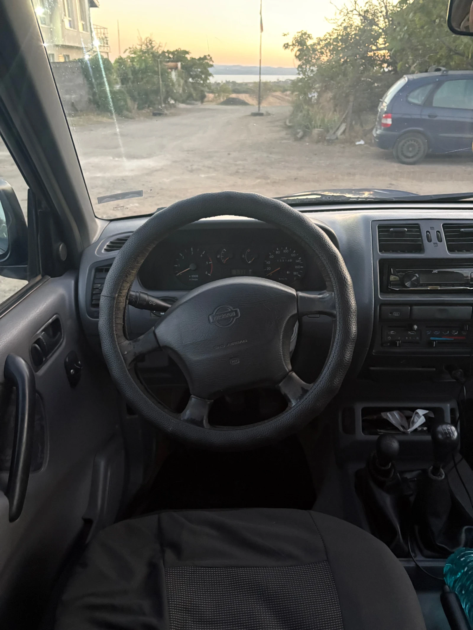 Nissan Terrano 2 - изображение 7