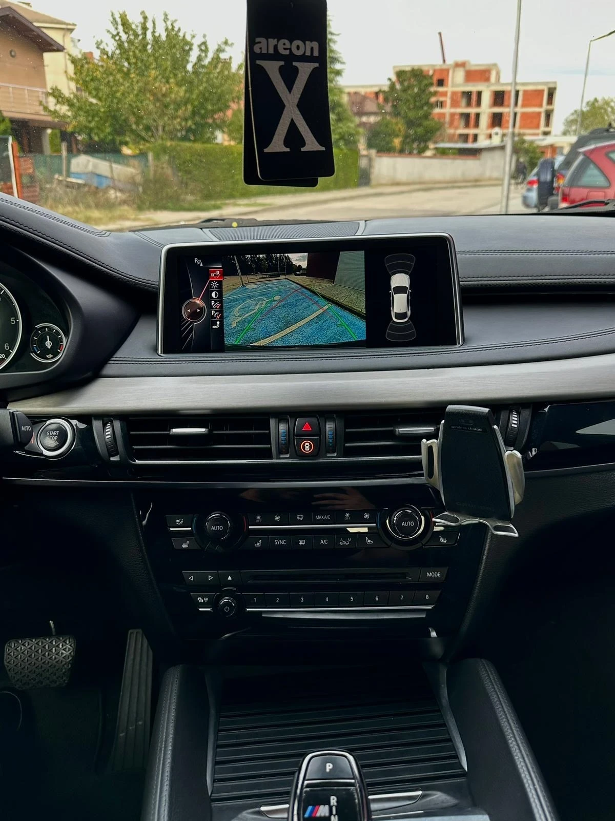 BMW X6 M50D OBSLUJEN. - изображение 10