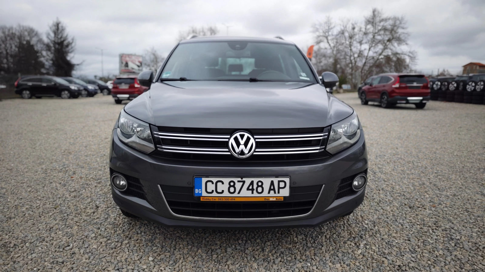 VW Tiguan ВСИЧКО ПЛАТЕНО/НАПЪЛНО ОБСЛУЖЕН/ВТОРИ ДЖАНТИ/ГУМИ - изображение 4