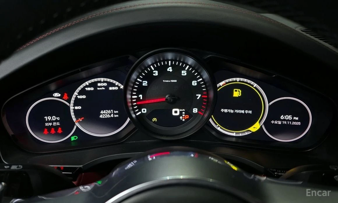 Porsche Cayenne  - изображение 8