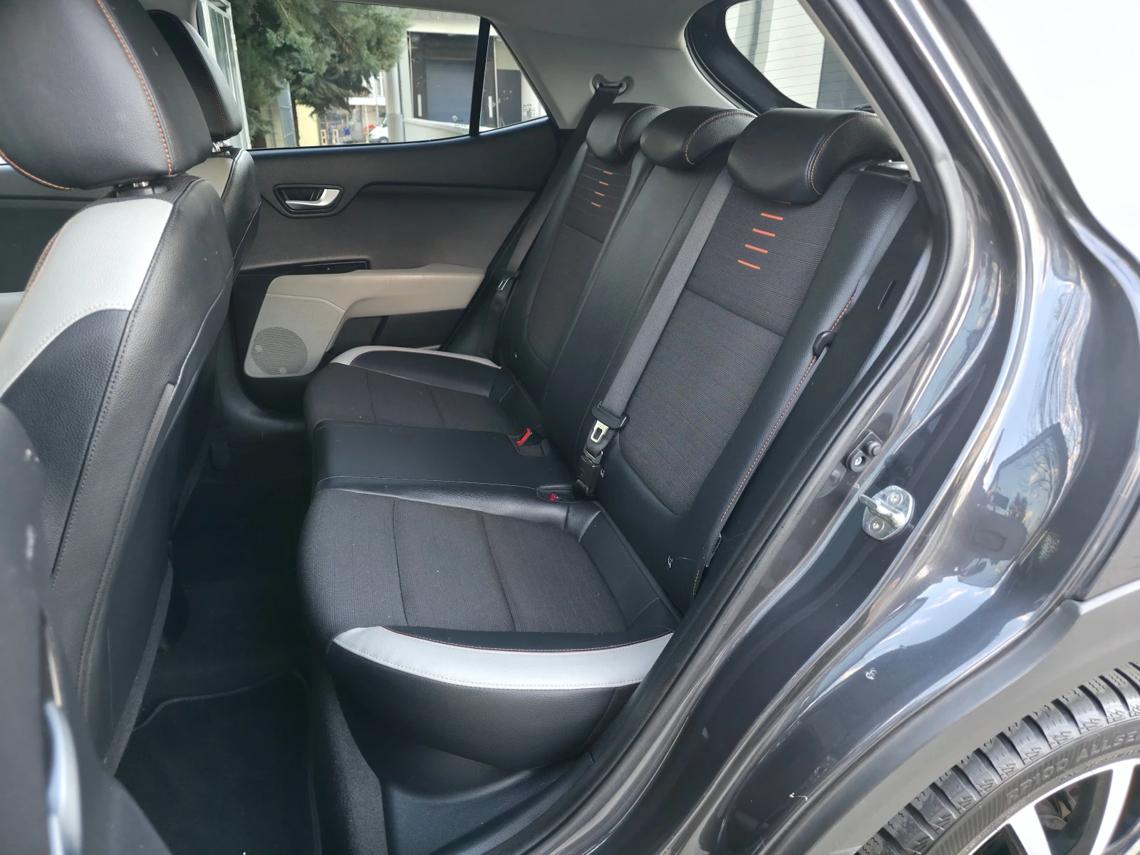 Kia Stonic 1.25i 16v EURO6b | Mobile.bg � ����������� 12