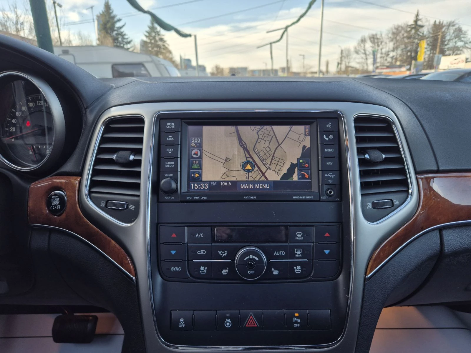 Jeep Grand cherokee 3.6i-286кс-235.000км-РЕАЛНИ-OVERLAND, снимка 10 - Автомобили и джипове - 53787236