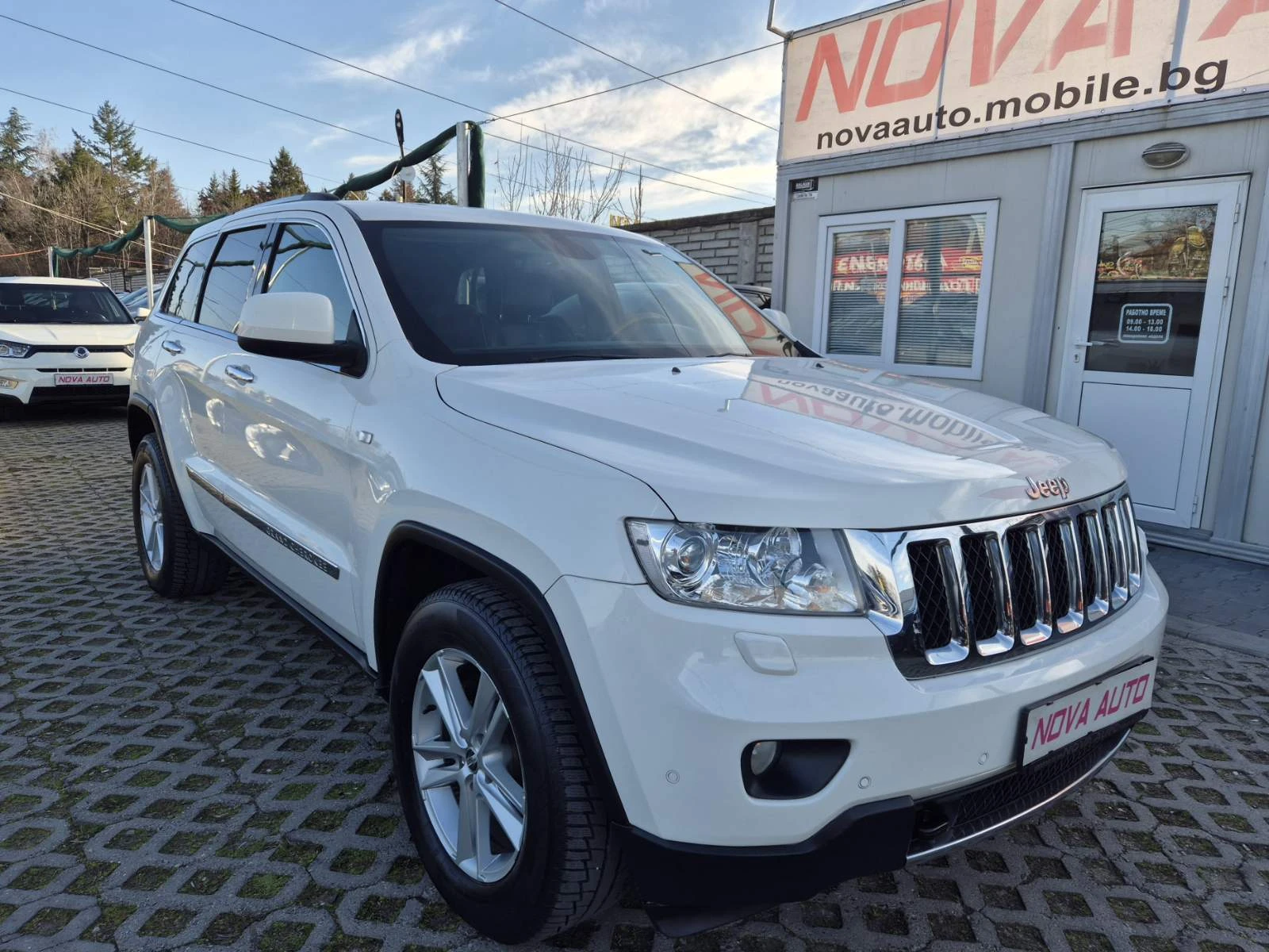 Jeep Grand cherokee 3.6i-286кс-235.000км-РЕАЛНИ-OVERLAND, снимка 5 - Автомобили и джипове - 53787236