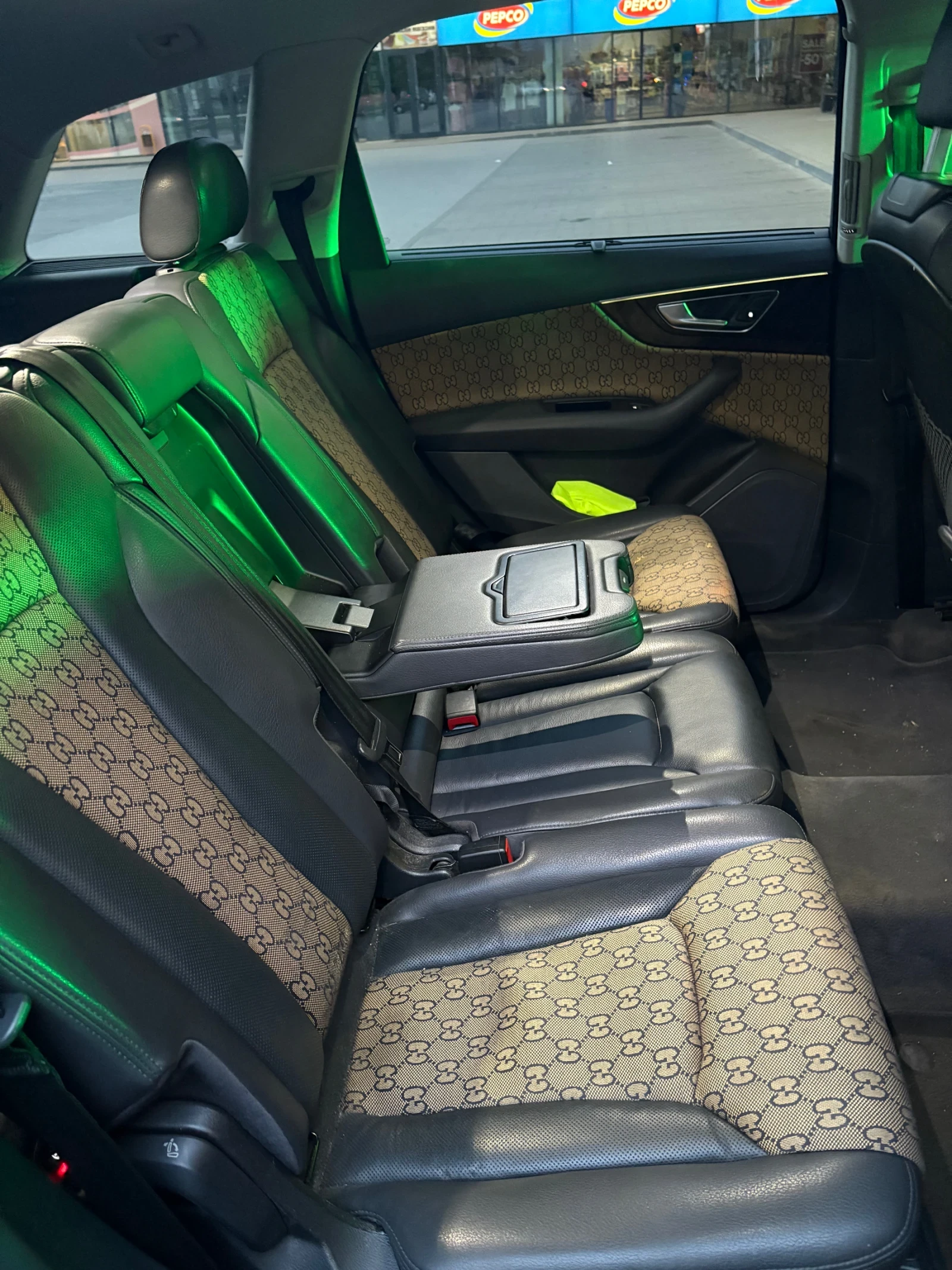 Audi Q7, снимка 7 - Автомобили и джипове - 54208180