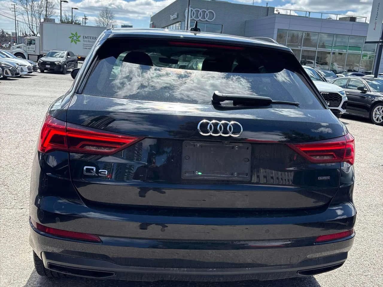 Audi Q3 * 45 TFSI quattro * CARFAX * ЦЕНА ДО БГ, снимка 3 - Автомобили и джипове - 54727723