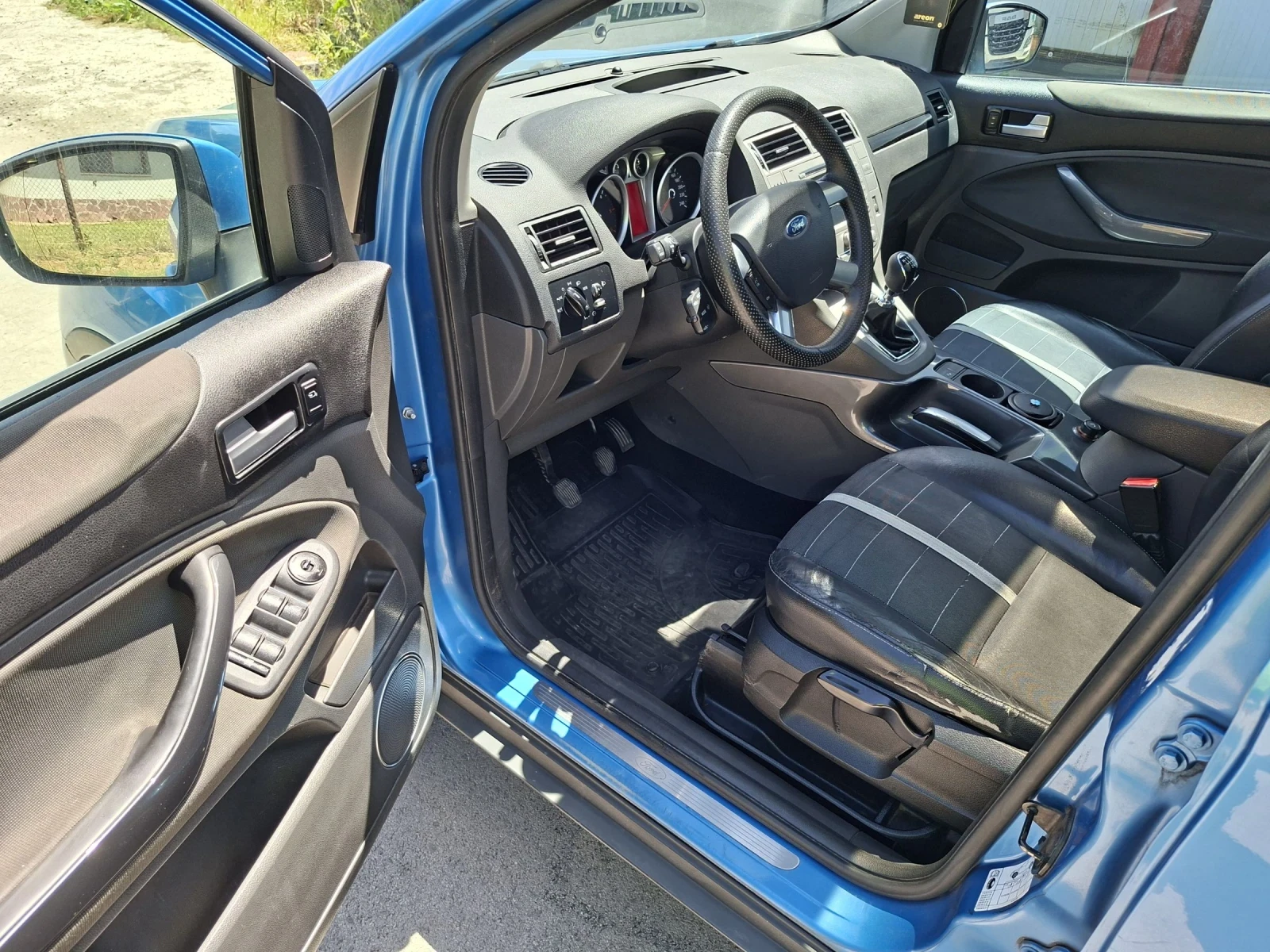Ford Kuga 2.0 D, снимка 7 - Автомобили и джипове - 54745653