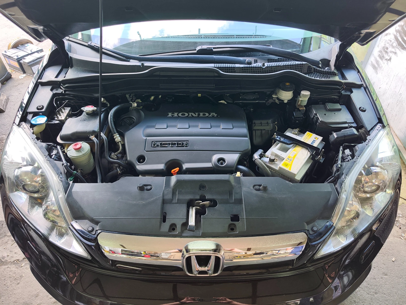 Honda Cr-v 2.2i-CTDI , снимка 10 - Автомобили и джипове - 54847553
