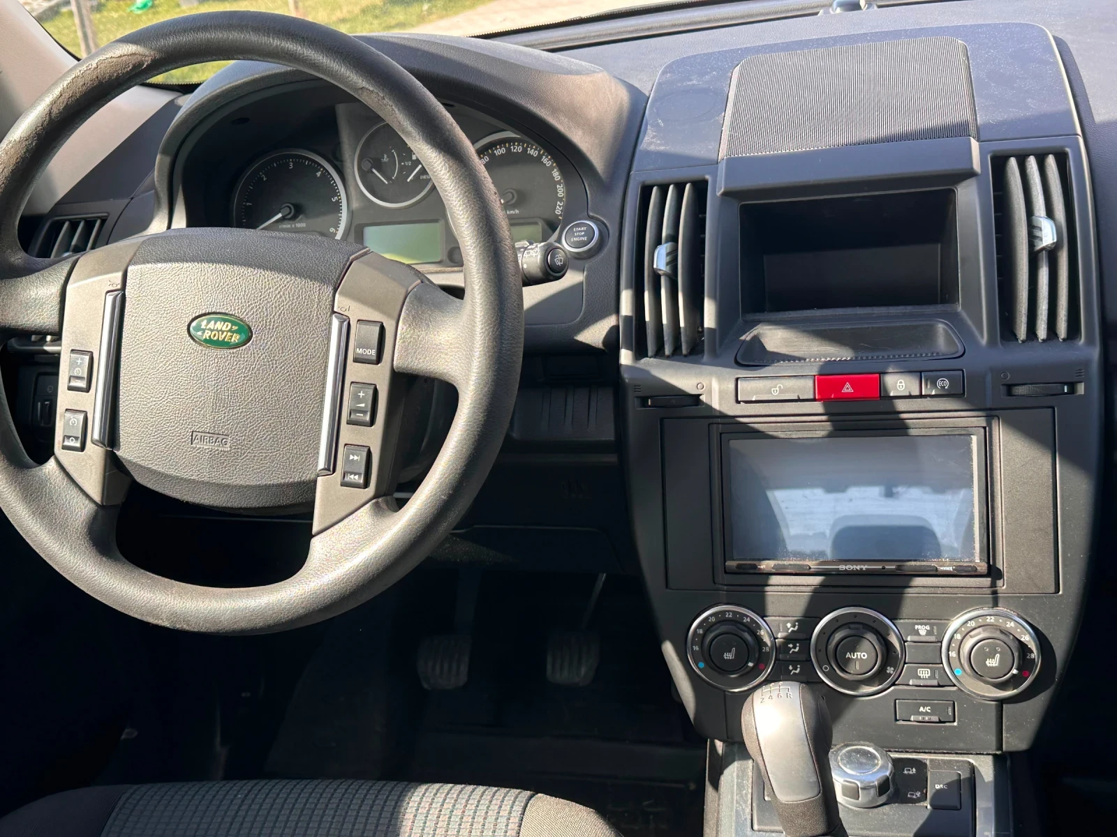 Land Rover Freelander 2 STD4e, снимка 11 - Автомобили и джипове - 54856041