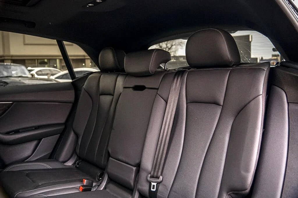 Audi Q8 S-line * DISTRONIC * ОБДУХ * 360 * ПАНО , снимка 8 - Автомобили и джипове - 54879438