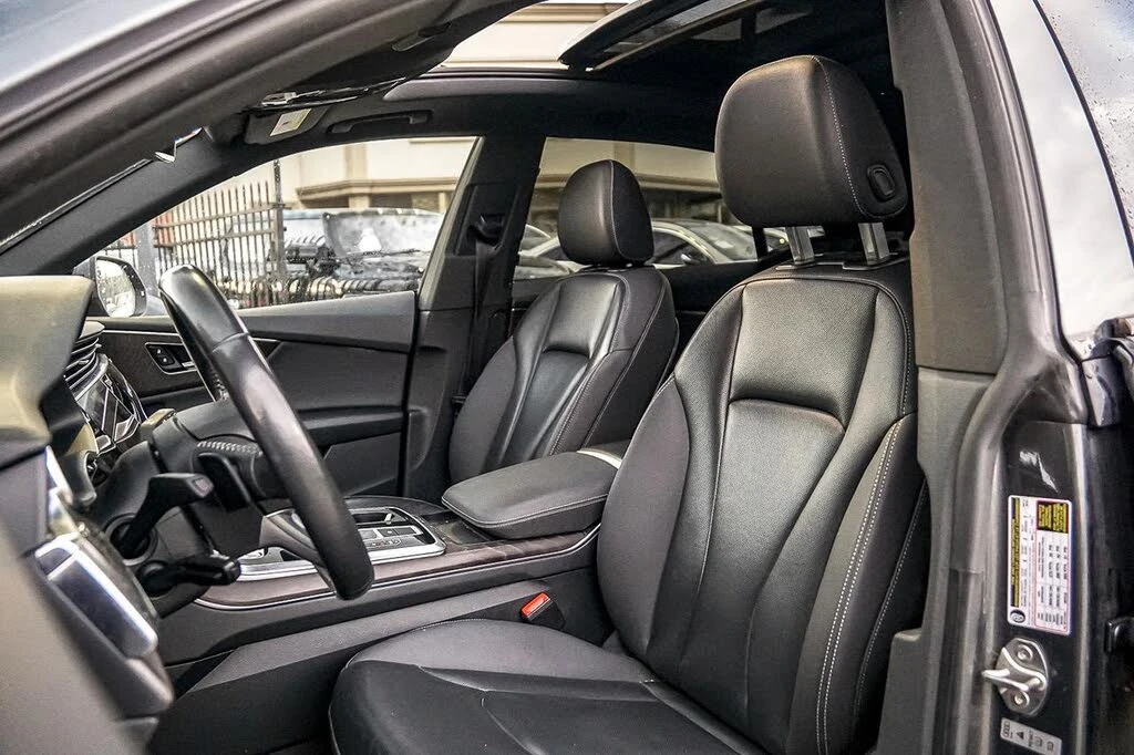 Audi Q8 S-line * DISTRONIC * ОБДУХ * 360 * ПАНО , снимка 7 - Автомобили и джипове - 54879438