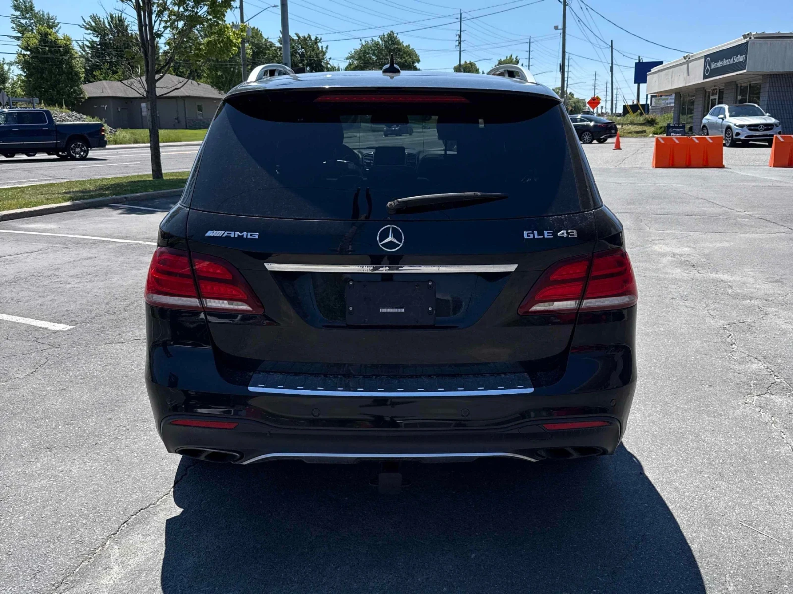Mercedes-Benz GLE 43 AMG KEYLESS / PODGREV / ДВА КЛЮЧА / CARFAX, снимка 4 - Автомобили и джипове - 55186670