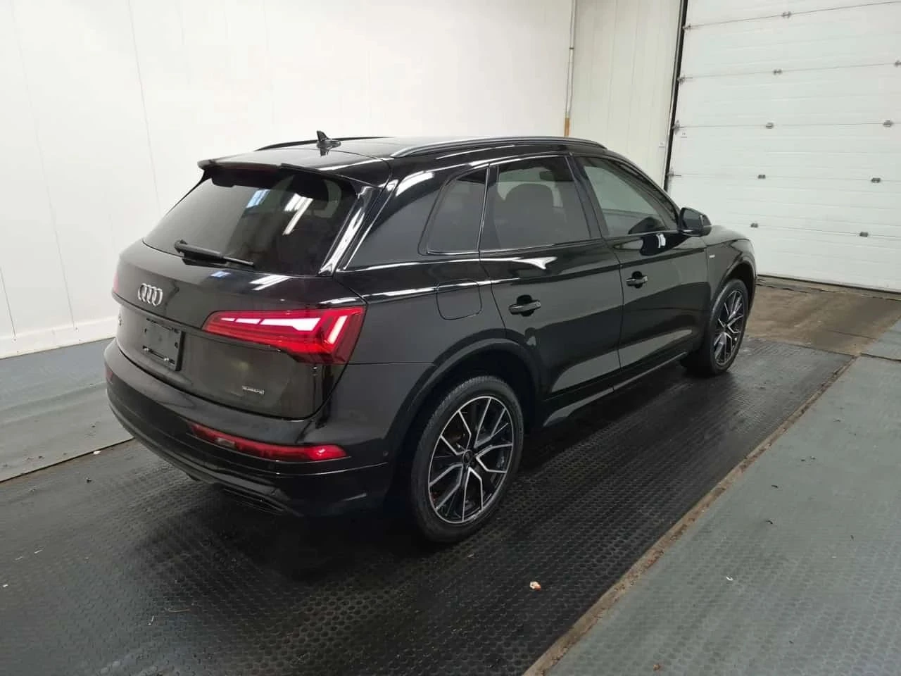 Audi Q5, снимка 2 - Автомобили и джипове - 56730417
