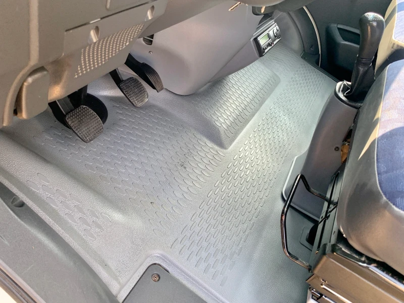 Iveco Daily Падащ борд-Странична врата-до 3.5тона, снимка 16 - Бусове и автобуси - 52724348