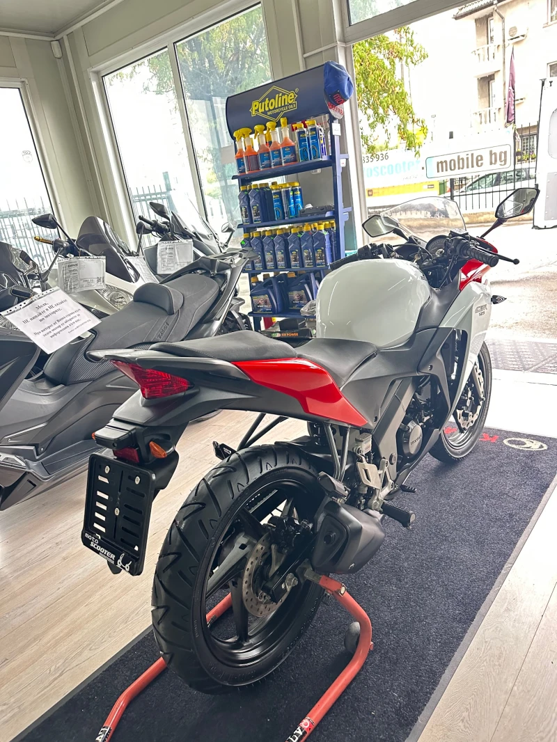 Honda Cbr 125R 2014г., снимка 4 - Мотоциклети и мототехника - 51920373
