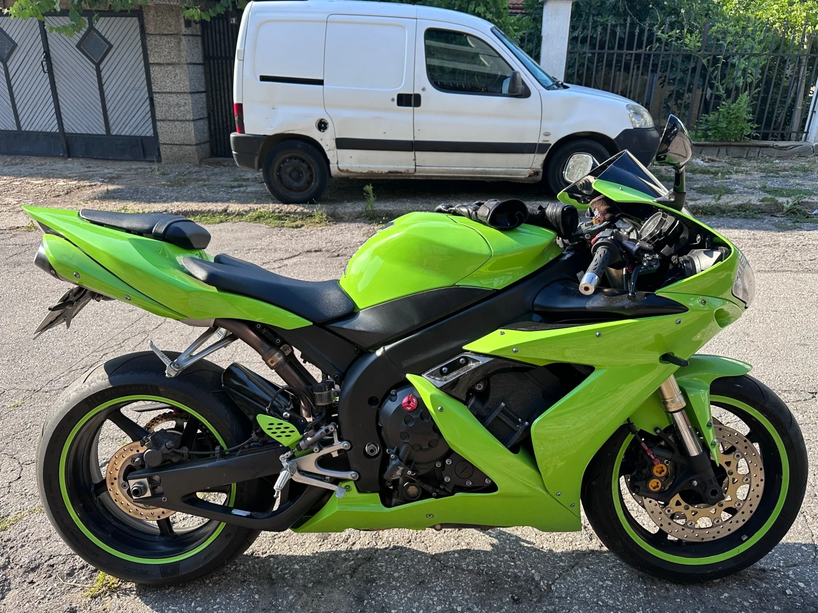 Yamaha Yzf R1 - изображение 7