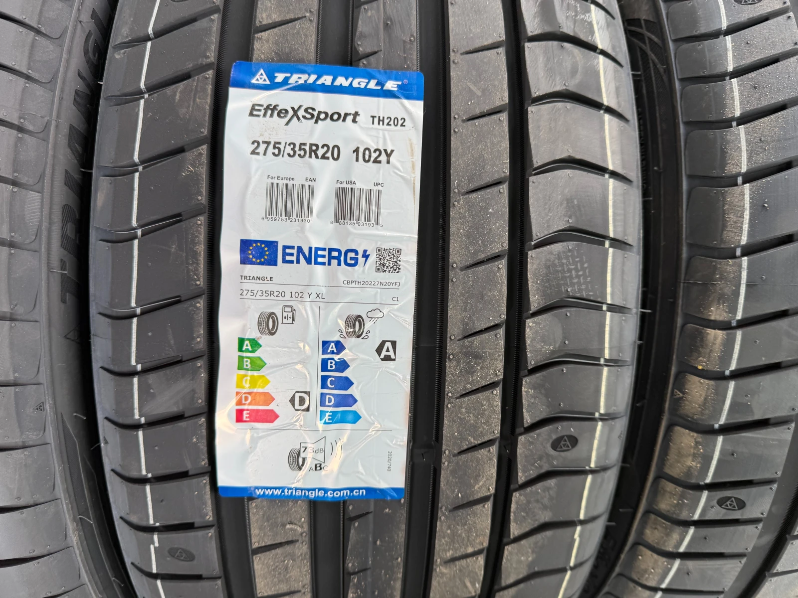 Гуми Летни 245/40R20, снимка 5 - Гуми и джанти - 49287744