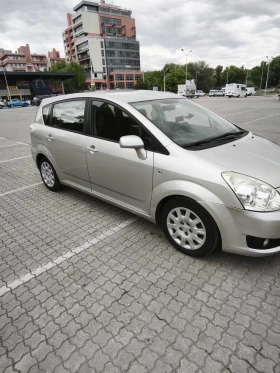 Toyota Corolla verso 2.2, снимка 2