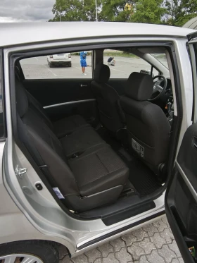 Toyota Corolla verso 2.2, снимка 10