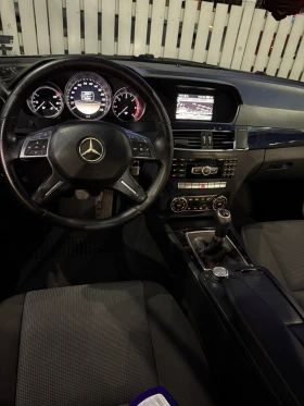Mercedes-Benz C 200, снимка 12