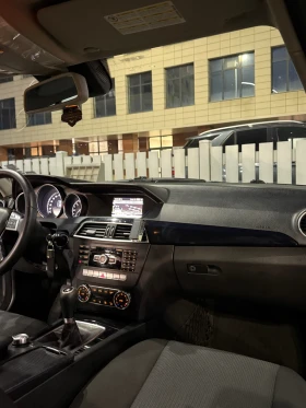 Mercedes-Benz C 200, снимка 11