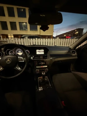 Mercedes-Benz C 200, снимка 17
