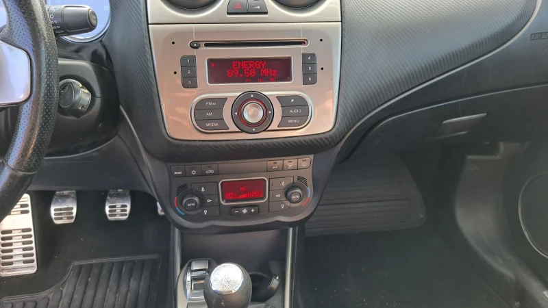 Alfa Romeo MiTo 1.4 Т, снимка 10 - Автомобили и джипове - 47039191