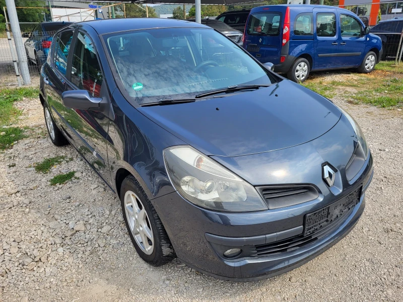 Renault Clio 1.6, снимка 1 - Автомобили и джипове - 47149287