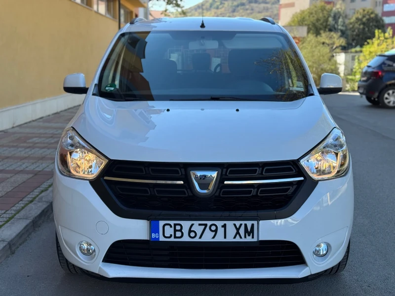 Dacia Lodgy 1.6газ/бензин* Клима* Темпомат* 7 места, снимка 3 - Автомобили и джипове - 47611165