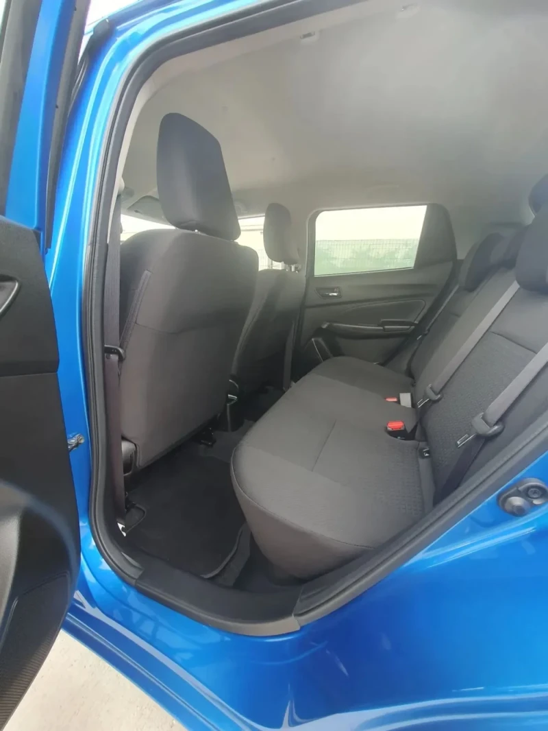 Suzuki Swift SWISS EDITION 4X4, снимка 10 - Автомобили и джипове - 47617308