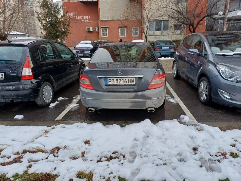 Mercedes-Benz C 320, снимка 8 - Автомобили и джипове - 48695170