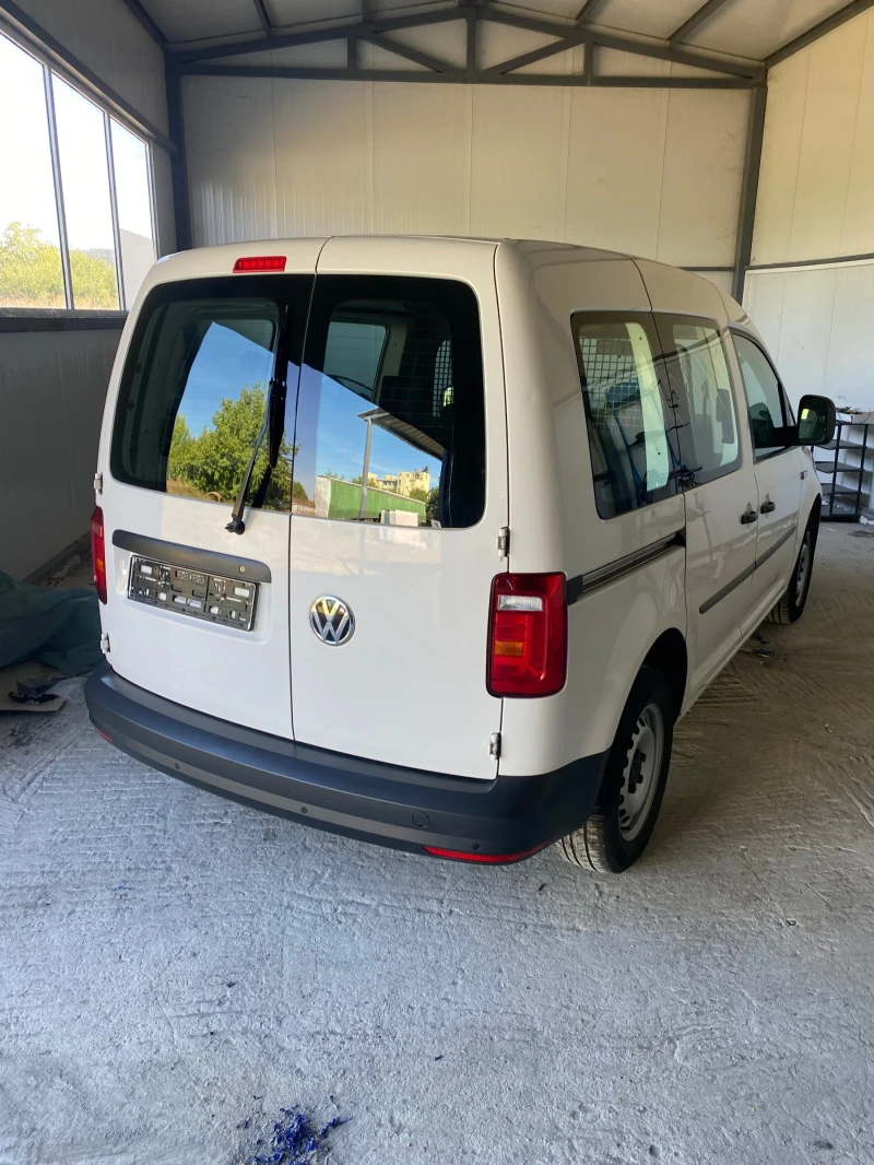 VW Caddy, снимка 2 - Автомобили и джипове - 49410233