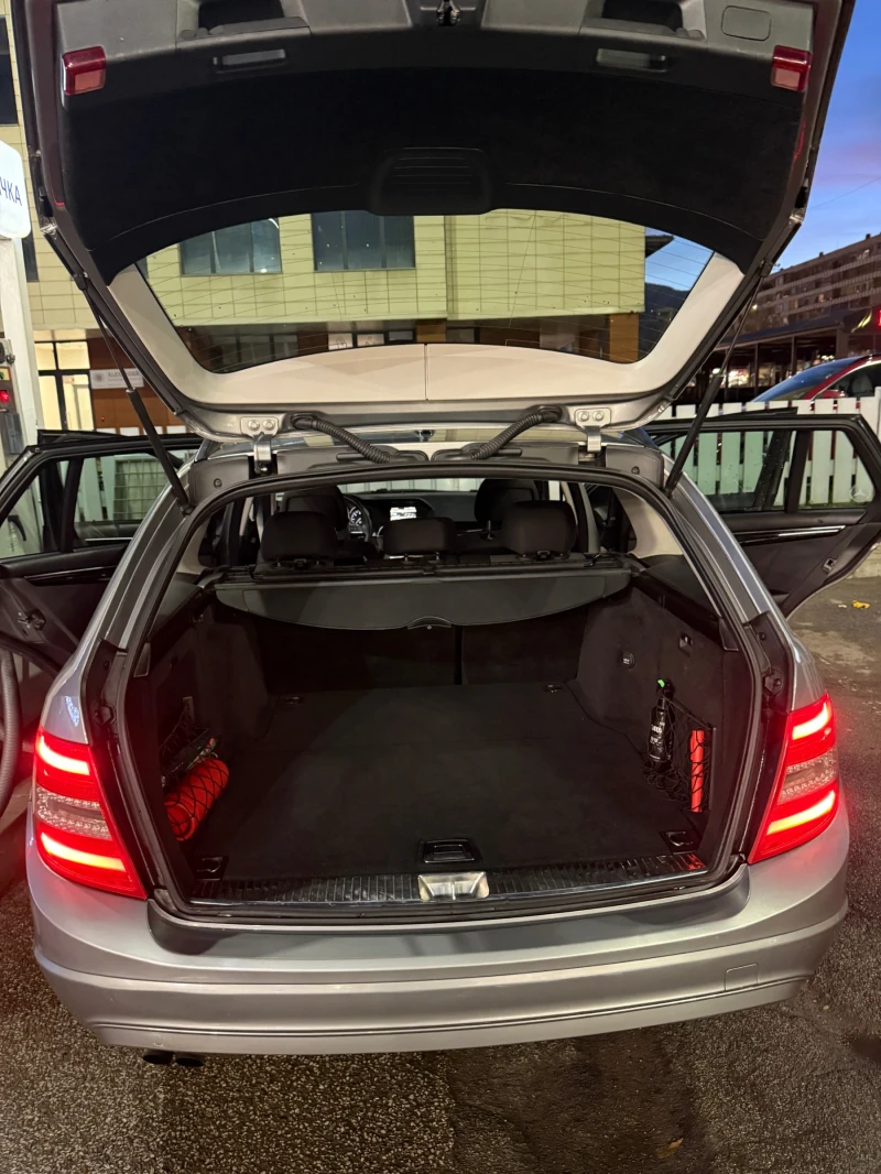 Mercedes-Benz C 200, снимка 6 - Автомобили и джипове - 52426571