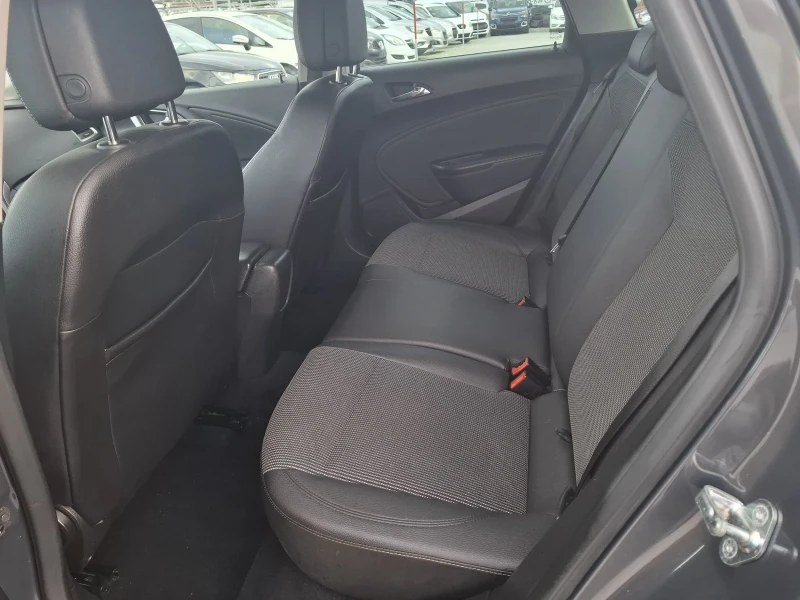 Opel Astra 1, 7 CDTI-131 к.с.-Euro 5-Cosmo, снимка 12 - Автомобили и джипове - 52664299