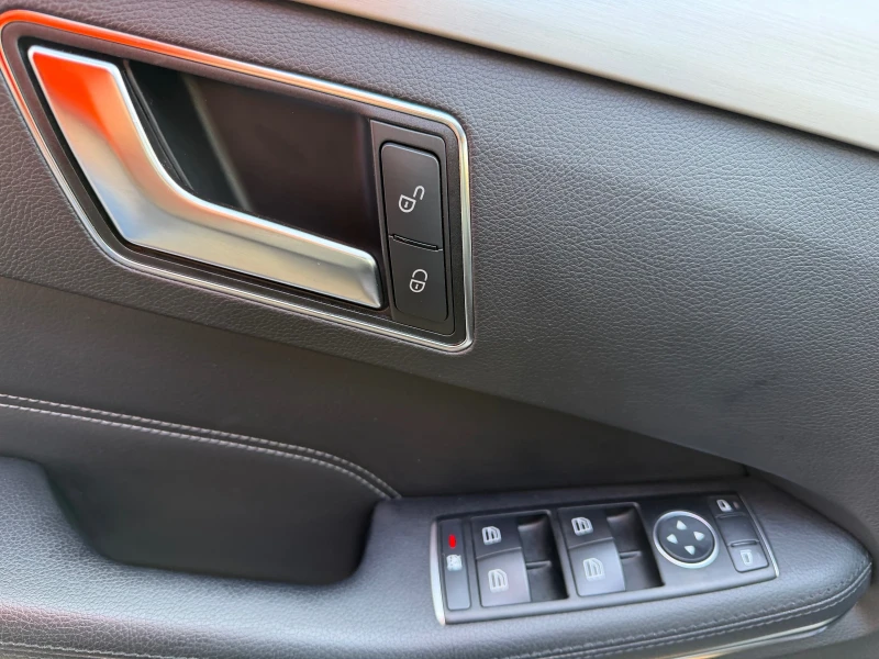 Mercedes-Benz E 200 Natural gas, снимка 9 - Автомобили и джипове - 53001910