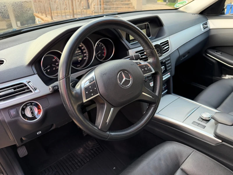 Mercedes-Benz E 200 Natural gas, снимка 12 - Автомобили и джипове - 53001910