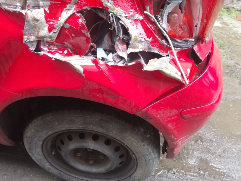 Toyota Yaris VVTi, снимка 10 - Автомобили и джипове - 53298138