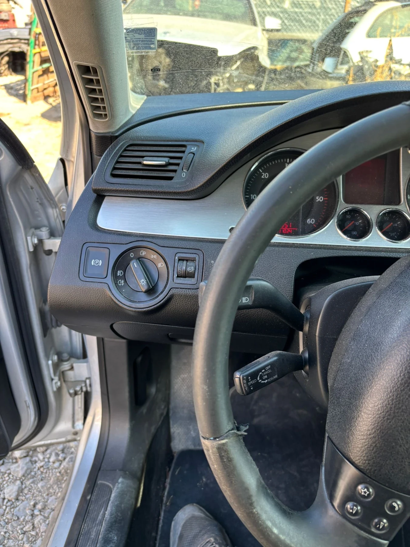 VW Passat 2.0TDI 170hp-AUTO/Xenon/Koja | Mobile.bg — изображение 11