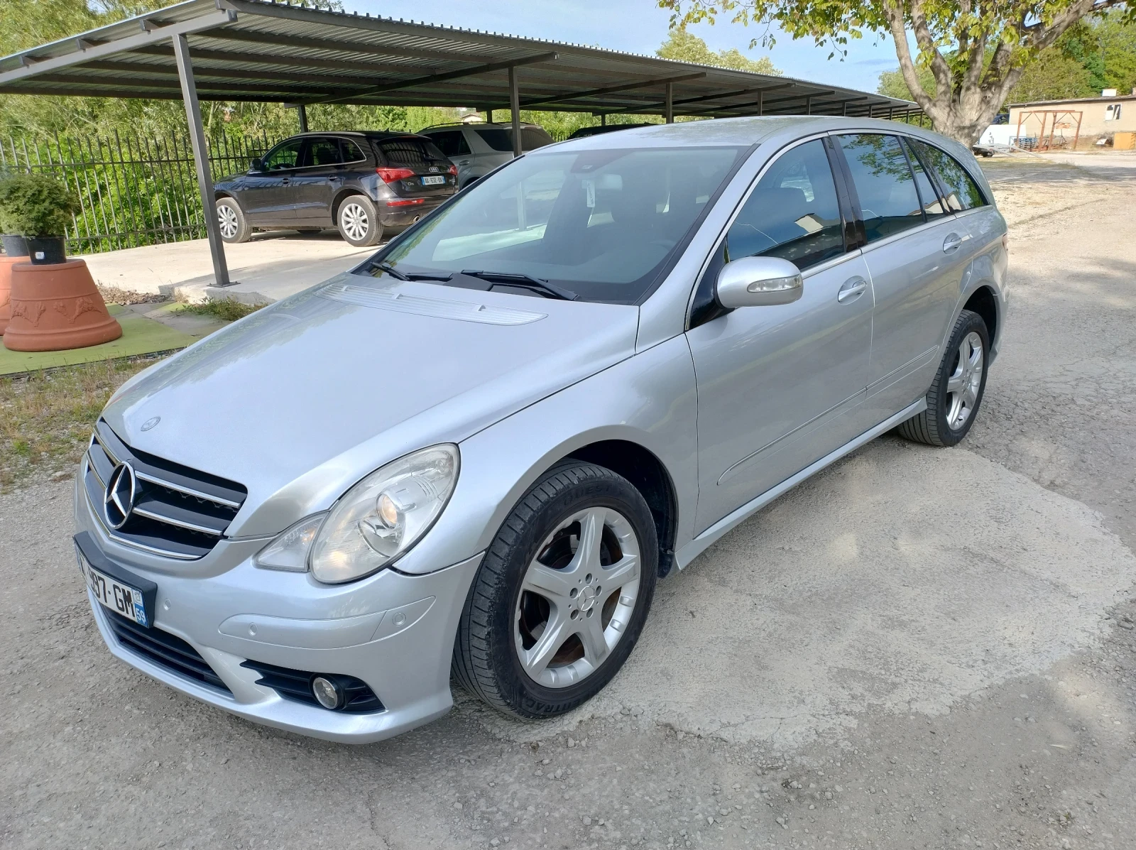 Mercedes-Benz R 320  V6 CDI FULL AMG 4 MATIC - изображение 2