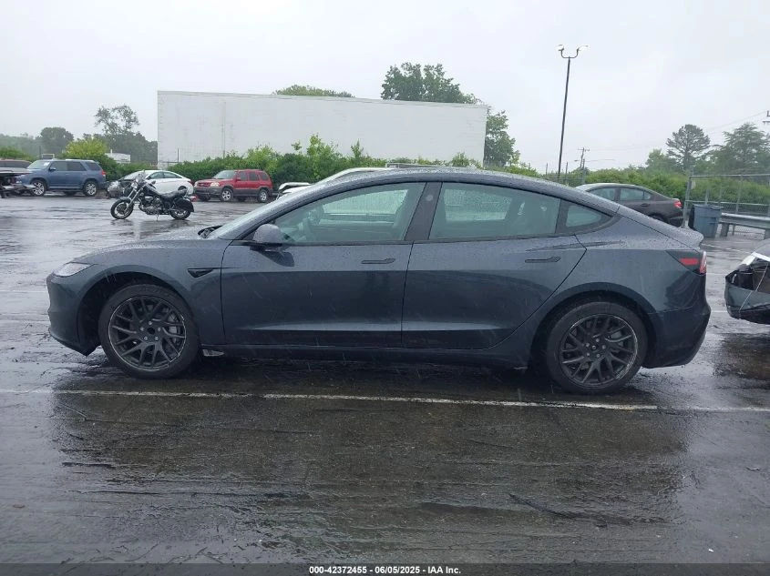 Tesla Model 3 U  U UX Rear Wheel Drive - изображение 6
