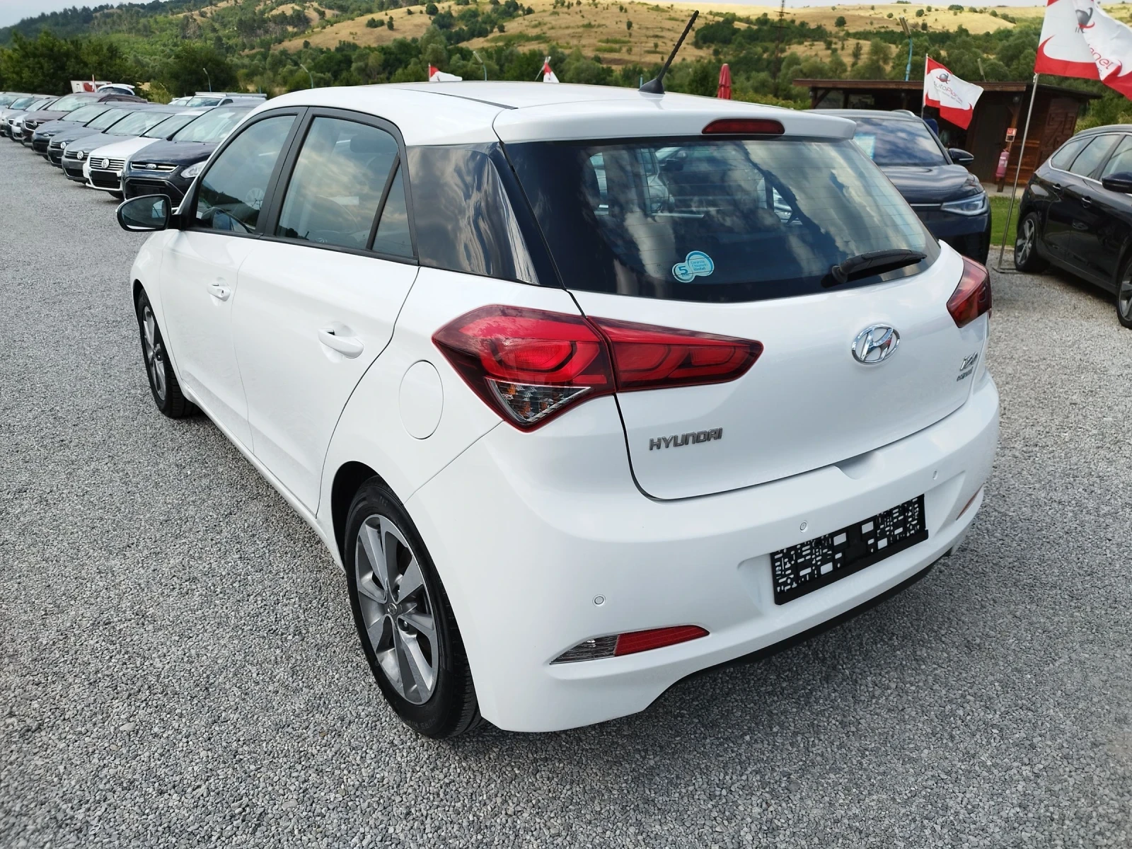 Hyundai I20 1.2 ГАЗ-БЕНЗИН  - изображение 3