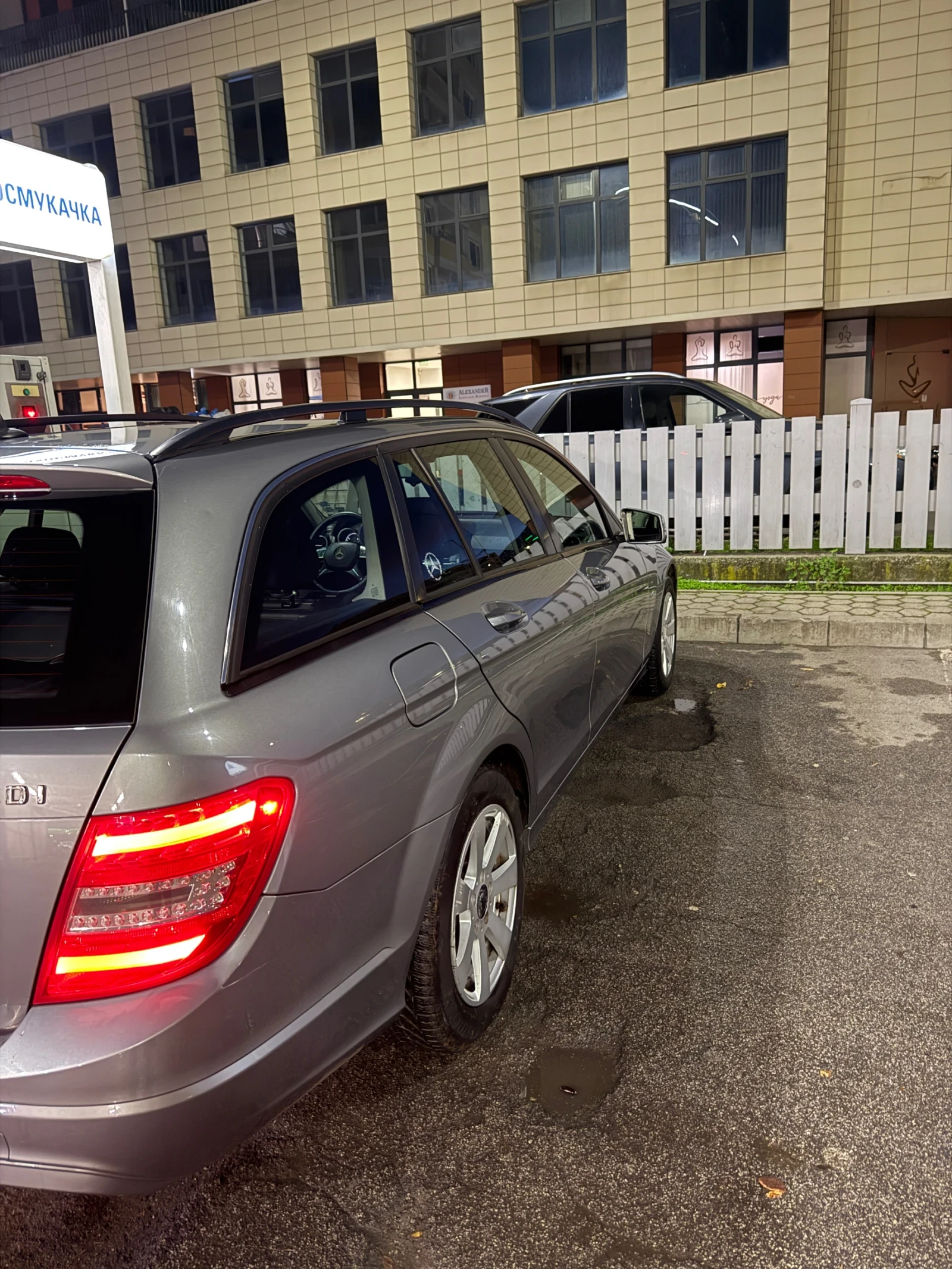 Mercedes-Benz C 200  - изображение 4