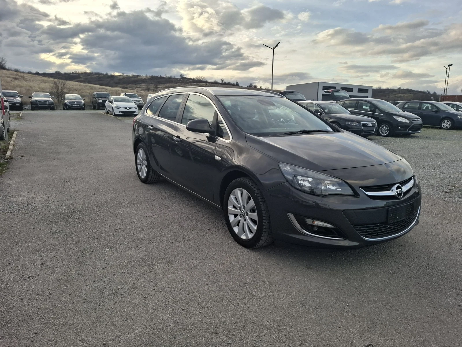 Opel Astra 1, 7 CDTI-131 к.с.-Euro 5-Cosmo - изображение 2