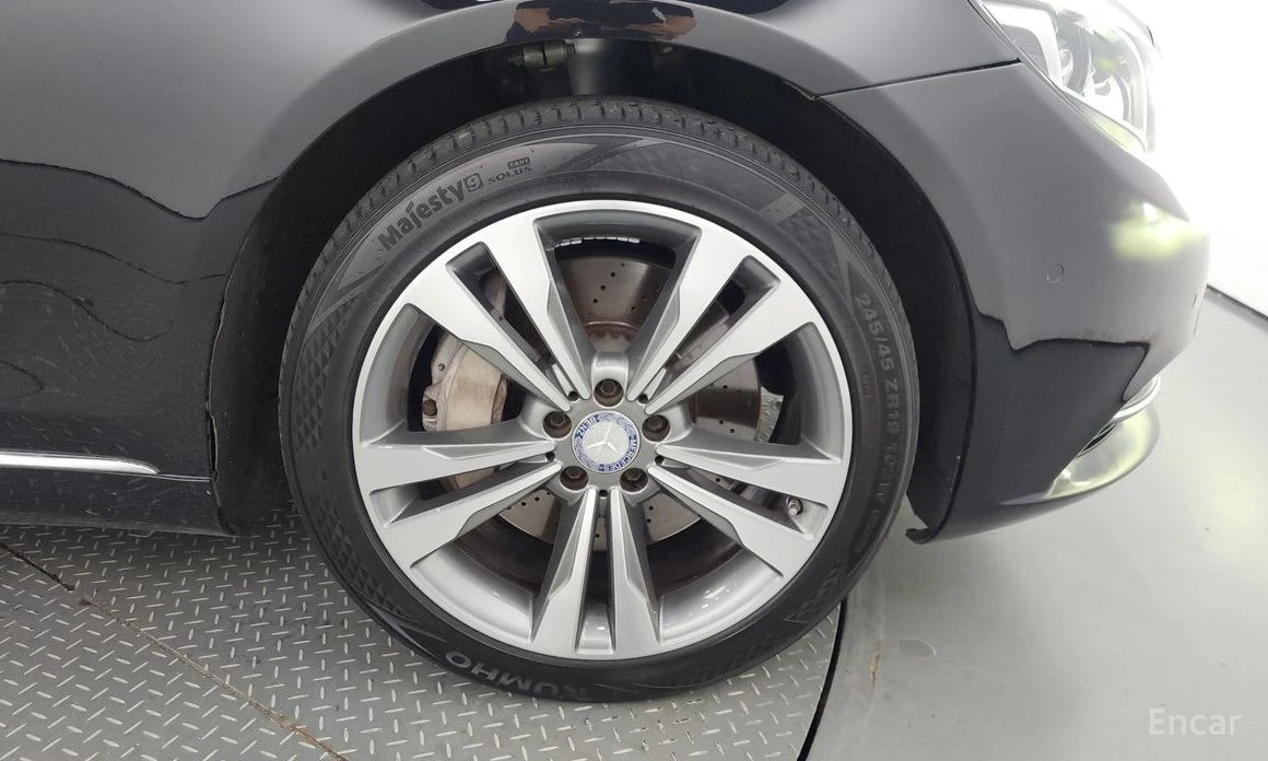 Mercedes-Benz S 500  - изображение 5