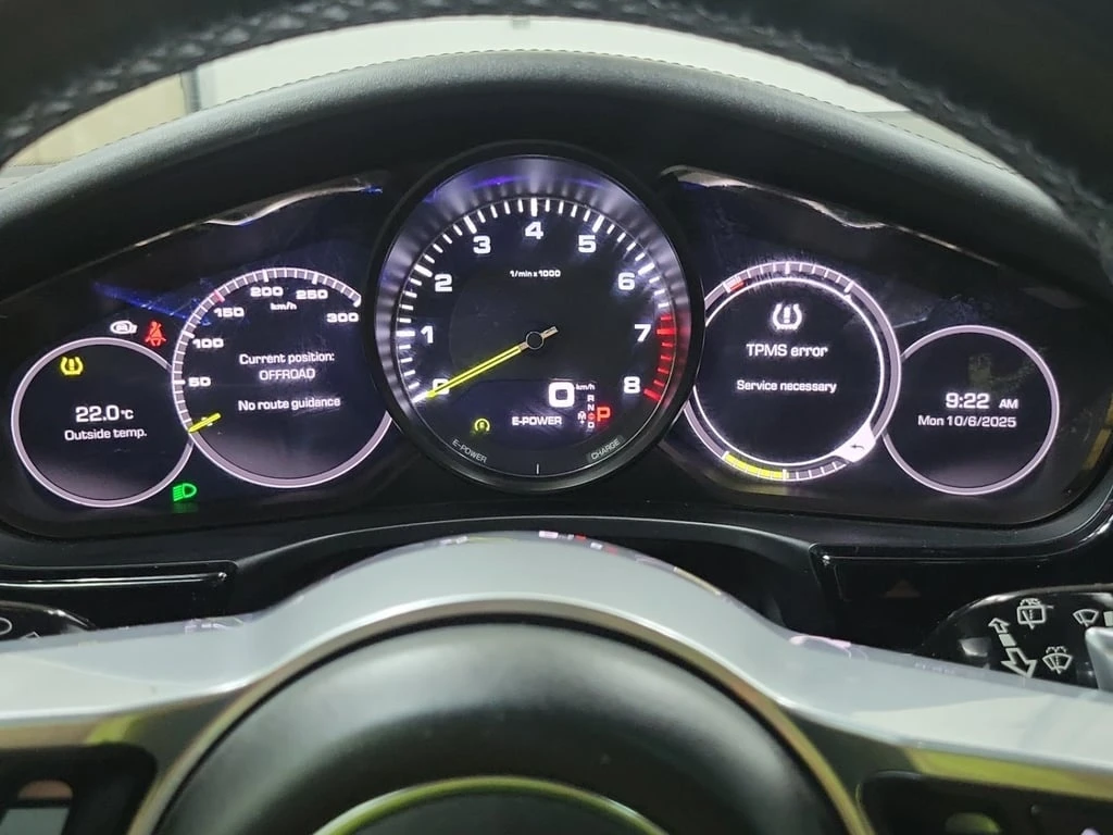 Porsche Panamera * 4 * CARFAX * БЕЗ ПЪРВОНАЧАЛНА ВНОСКА - изображение 10