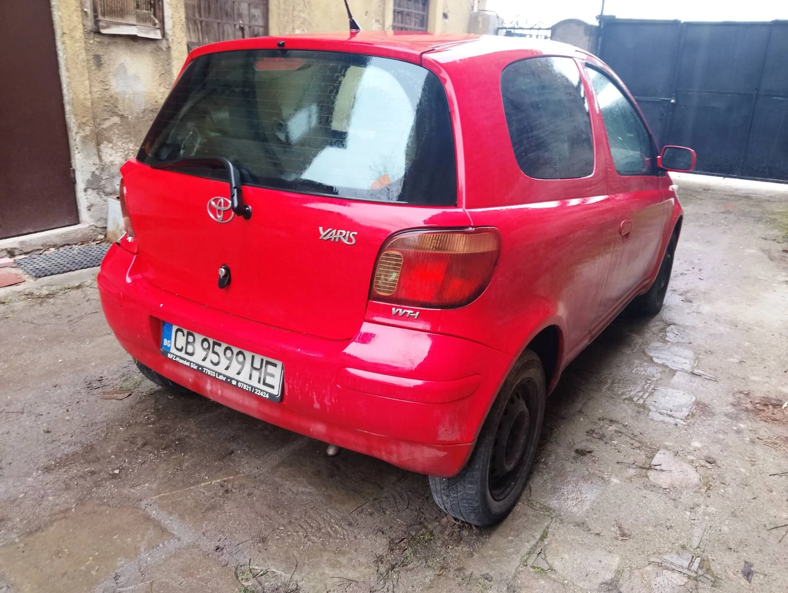 Toyota Yaris VVTi - изображение 3