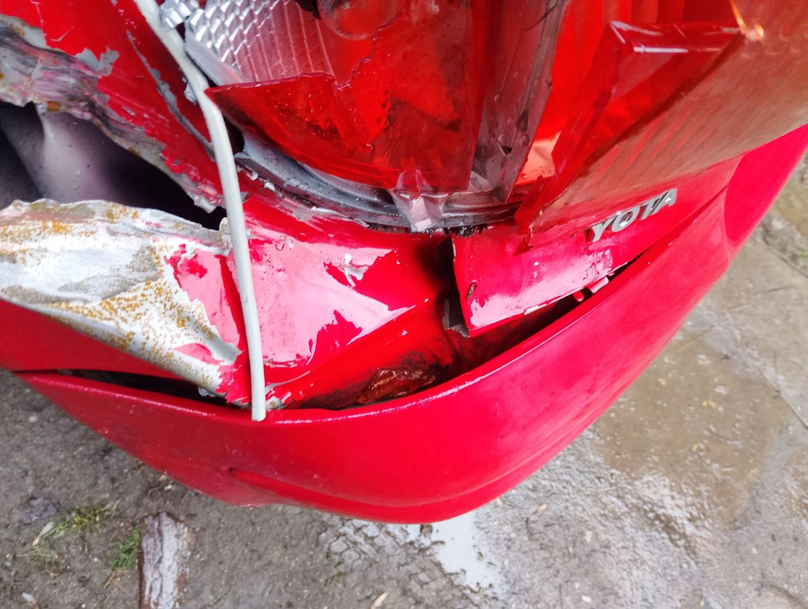 Toyota Yaris VVTi - изображение 9