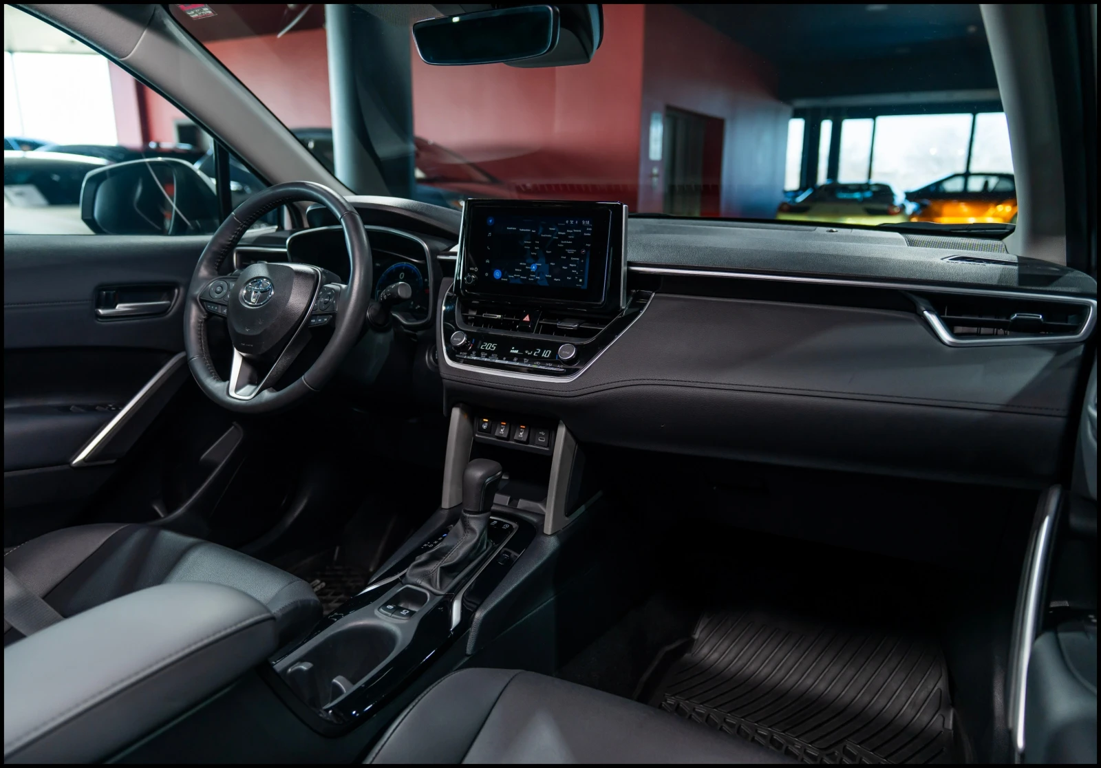 Toyota Corolla Cross XLE* AWD, снимка 14 - Автомобили и джипове - 53864481