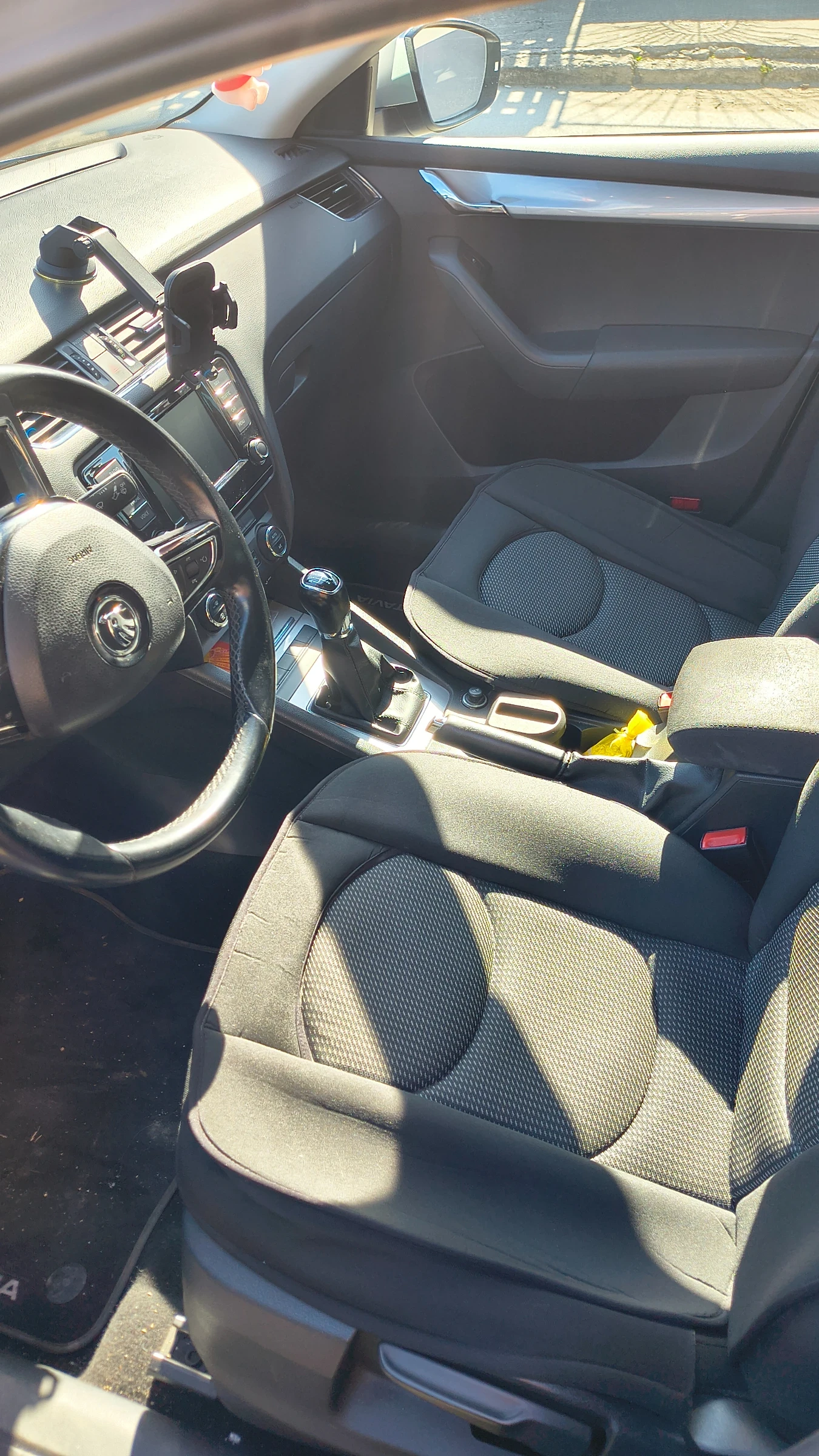 Skoda Octavia, снимка 12 - Автомобили и джипове - 54145035