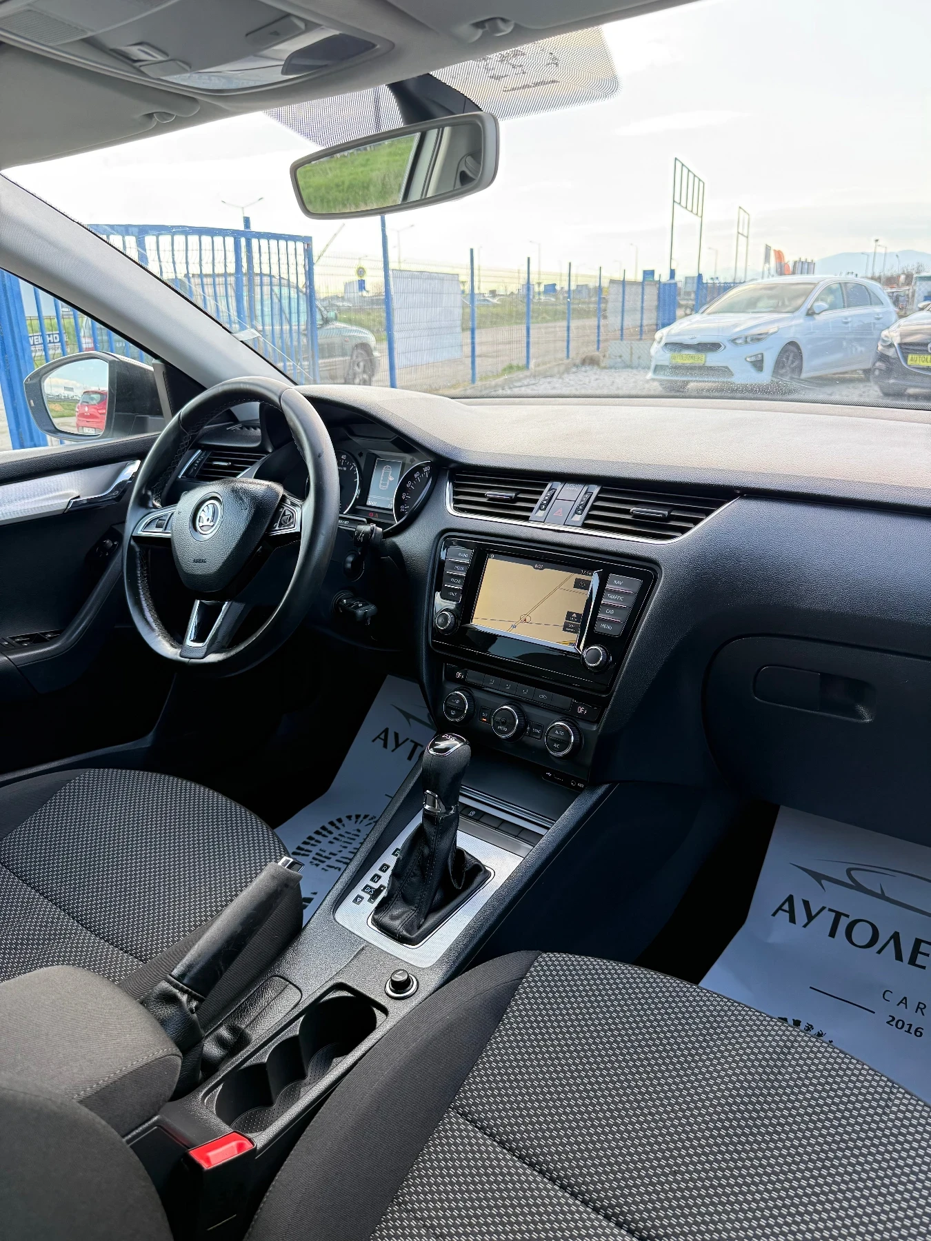 Skoda Octavia 1.4 G-Tec Ambition, снимка 10 - Автомобили и джипове - 54202580