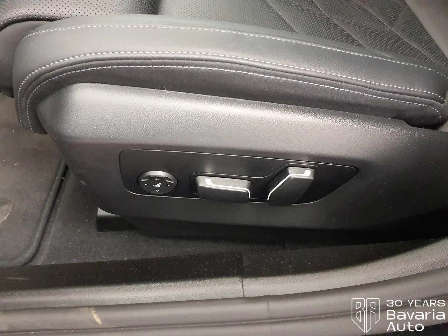 BMW i5 40 xDrive M Sport Paket, снимка 11 - Автомобили и джипове - 54230292